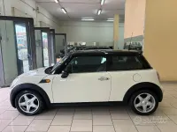 Usata Mini Cooper 109 CV (80 kW) 2007 Beige Utilitaria