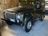 Usata Land Rover Defender 122 CV (89 kW) 2007 Verde Station wagon