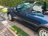 Usado VW Golf Cabriolet 101 HP (74 kW) 1998 Azul Cabrios