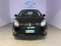 Usado Renault Twingo Dynamique 58 CV (42 kW) 2009 Negro Utilitario