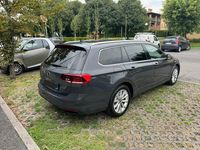 Usata VW Passat Business 150 CV (110 kW) 2021 Grigio Station wagon