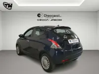 Usata Lancia Ypsilon Silver 69 CV (50 kW) 2021 Blu/azzurro Utilitaria