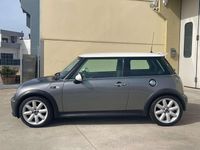 Usata Mini Cooper S 163 CV (119 kW) 2004 Grigio Utilitaria