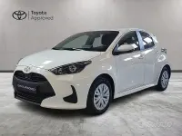 Usata Toyota Yaris Hybrid Active 116 CV (85 kW) 2024 Bianco Berlina