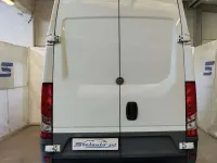 Usata Iveco Daily 136 CV (100 kW) 2017 Bianco Furgone