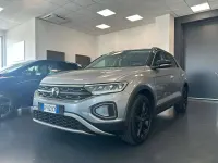 Usata VW T-Roc Sportline 110 CV (80 kW) 2023 Pyrite silver SUV