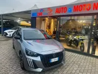 Usata Peugeot 208 Style 101 CV (74 kW) 2025 Grigio Utilitaria