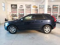 Usata Volvo XC60 Momentum 190 CV (139 kW) 2016 Nero SUV
