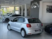 Usata VW Polo 90 CV (66 kW) 2015 Argento Berlina