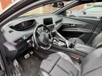 Usata Peugeot 3008 GT-line 131 CV (96 kW) 2018 Verde SUV