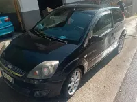 Usata Ford Fiesta 68 CV (50 kW) 2007 Nero Utilitaria