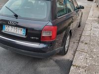 Usata Audi A4 130 CV (95 kW) 2002 Blu Station wagon