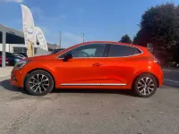 Usata Renault Clio V Techno 91 CV (66 kW) 2023 Arancione Berlina