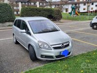 Usata Opel Zafira 150 CV (110 kW) 2008 Grigio Monovolume