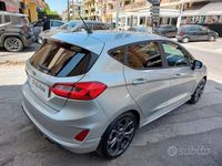 Usata Ford Fiesta ST-Line 100 CV (73 kW) 2018 Grigio Berlina