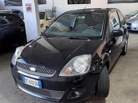 Usata Ford Fiesta Ghia 67 CV (49 kW) 2008 Nero Utilitaria