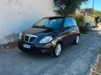 Usata Lancia Ypsilon 60 CV (44 kW) 2008 Viola Utilitaria