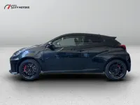 Usata Toyota Yaris 280 CV (205 kW) 2024 Nero Berlina