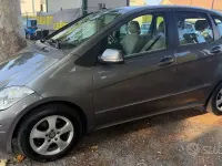 Usata Mercedes A160 Avantgarde 95 CV (69 kW) 2011 Grigio Utilitaria