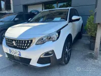 Usata Peugeot 3008 Allure 131 CV (96 kW) 2019 Vari colori SUV