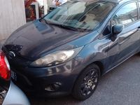 Usata Ford Fiesta 73 CV (53 kW) 2009 Grigio Utilitaria