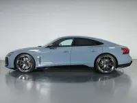 Nuova Audi e-tron GT quattro Performance 680 kW (925 CV) 2026 Grigio kemora metallizzato Berlina