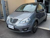 Usata Lancia Musa 77 CV (56 kW) 2011 Gray Monovolume