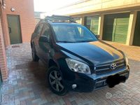 Usata Toyota RAV4 136 CV (100 kW) 2006 Nero SUV