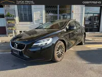 Usata Volvo V40 Momentum 120 CV (88 kW) 2018 Nero Berlina