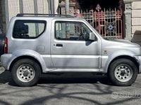 Usata Suzuki Jimny 86 CV (63 kW) 2006 Grigio SUV