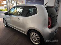 Usata VW up! high up! 75 CV (55 kW) 2012 Grigio Utilitaria