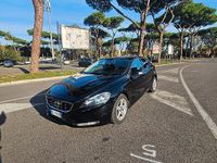 Usata Volvo V40 115 CV (84 kW) 2015 Nero Berlina