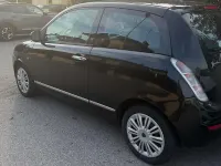Usata Lancia Ypsilon 75 CV (55 kW) 2011 Nero Utilitaria