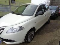Usata Lancia Ypsilon 69 CV (50 kW) 2012 Bianco Utilitaria