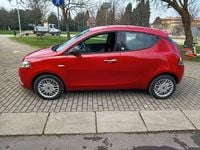 Usata Lancia Ypsilon Gold 69 CV (50 kW) 2017 Rosso Utilitaria