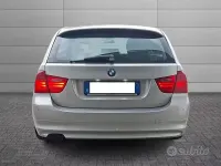 Usata BMW 318 Efficient Dynamics 143 CV (105 kW) 2011 Grigio Station wagon