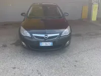 Usata Opel Astra Cosmo 125 CV (91 kW) 2010 Nero Berlina
