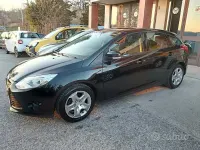 Usata Ford Focus 120 CV (88 kW) 2013 Nero Berlina