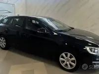 Usata Volvo V60 Momentum 115 CV (84 kW) 2014 Nero Station wagon