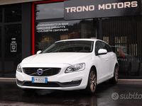 Usata Volvo V60 Business Edition 120 CV (88 kW) 2016 Bianco Station wagon