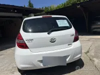 Usata Hyundai i20 100 CV (73 kW) 2011 Bianco Utilitaria