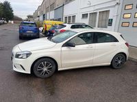 Usata Mercedes A180 Premium 109 CV (80 kW) 2016 Bianco Berlina