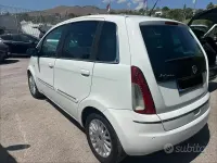 Usata Lancia Musa Gold 95 CV (69 kW) 2012 Bianco Monovolume