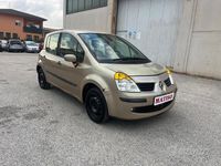 Usata Renault Modus Luxe 75 CV (55 kW) 2005 Giallo Monovolume
