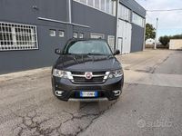 Usata Fiat Freemont Lounge 170 CV (125 kW) 2013 Grigio SUV