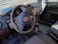 Usata Fiat Grande Punto 69 CV (50 kW) 2016 Bluazzurro Utilitaria