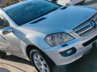 Usata Mercedes ML320 224 CV (164 kW) 2007 Argento SUV