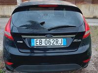 Usata Ford Fiesta 68 CV (50 kW) 2010 Nero Berlina