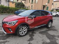 Usata Renault Captur Intens 160 CV (117 kW) 2021 Rosso SUV