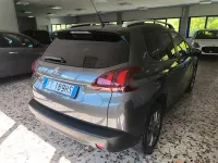 Używany Peugeot 2008 Allure 99 KM (72 kW) 2018 Szary SUV